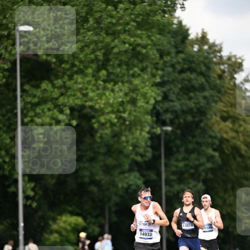 29.06.2025 - hella hamburg halbmarathon Dr. Thomas Lammeyer http://msf.ph/oto/8153771 29.06.2025 09:42:21 Kennedybrücke 4524, 6699, 11342 meine-sportfotos.de