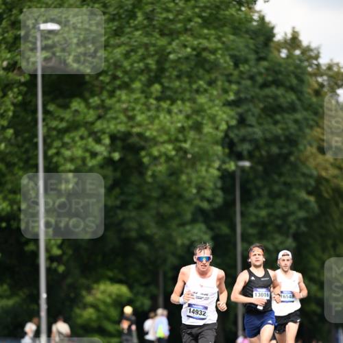 29.06.2025 - hella hamburg halbmarathon Dr. Thomas Lammeyer http://msf.ph/oto/8153785 29.06.2025 09:42:21 Kennedybrücke 4524, 6699, 11342 meine-sportfotos.de
