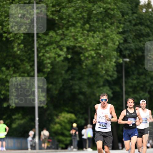 29.06.2025 - hella hamburg halbmarathon Dr. Thomas Lammeyer http://msf.ph/oto/8153789 29.06.2025 09:42:21 Kennedybrücke 4524, 6699, 11342 meine-sportfotos.de