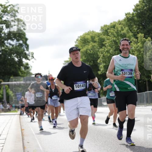 29.06.2025 - hella hamburg halbmarathon Jannik Wohlers http://msf.ph/oto/8153806 29.06.2025 10:15:58 Lombardsbrücke 1212, 1244, 1599, 2835, 3030, 3134, 3156, 3484, 3648, 4583, 4637, 5294, 6024, 7753, 8295, 8597, 8645, 8707, 8847, 9601, 9628, 9810, 9881, 10139, 10141, 10183, 10292, 10990, 11344, 11345, 11752, 12572, 13215, 13220, 13610, 13727, 13835, 14857, 15332, 15388, 15487, 16186, 16199, 16456, 16607, 16921, 17422, 17592, 17694, 17806, 17854, 17942, 18735 meine-sportfotos.de