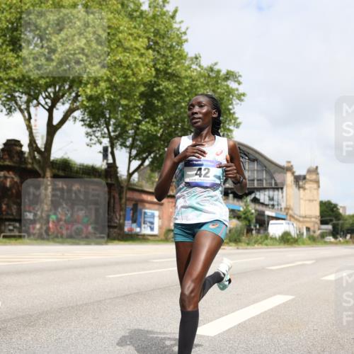 29.06.2025 - hella hamburg halbmarathon Yannick Fuchs http://msf.ph/oto/8153826 29.06.2025 10:09:51 20KM 31, 42, 14689 meine-sportfotos.de