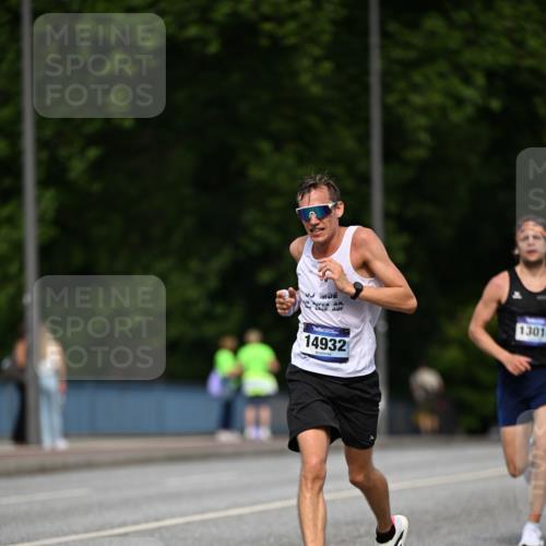 29.06.2025 - hella hamburg halbmarathon Dr. Thomas Lammeyer http://msf.ph/oto/8153851 29.06.2025 09:42:23 Kennedybrücke 4524, 6699, 11342 meine-sportfotos.de