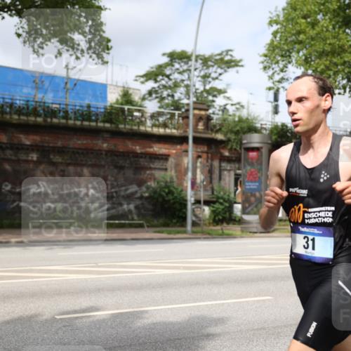 29.06.2025 - hella hamburg halbmarathon Yannick Fuchs http://msf.ph/oto/8153859 29.06.2025 10:10:13 20KM 31, 19227 meine-sportfotos.de