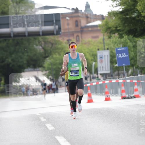29.06.2025 - hella hamburg halbmarathon Jannik Wohlers http://msf.ph/oto/8153870 29.06.2025 09:35:10 Lombardsbrücke 36, 39 meine-sportfotos.de