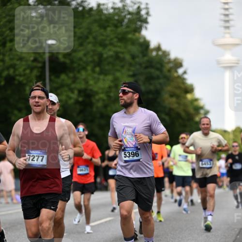 29.06.2025 - hella hamburg halbmarathon Dr. Thomas Lammeyer http://msf.ph/oto/8153875 29.06.2025 10:07:50 Kennedybrücke 1450, 1885, 2594, 2683, 2759, 4095, 4307, 4511, 4587, 5384, 5396, 5464, 5613, 6391, 6453, 7006, 7277, 7278, 7279, 7306, 7935, 8422, 8423, 8469, 8484, 9453, 9899, 10389, 11402 meine-sportfotos.de