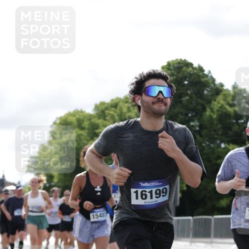29.06.2025 - hella hamburg halbmarathon Jannik Wohlers http://msf.ph/oto/8153889 29.06.2025 10:16:01 Lombardsbrücke 1212, 1244, 1599, 2835, 3030, 3134, 3156, 3484, 3648, 3687, 4478, 4583, 4637, 5294, 6024, 6488, 7158, 7358, 7753, 8295, 8597, 8645, 8707, 8847, 9628, 9810, 9881, 10076, 10139, 10141, 10183, 10575, 11344, 11345, 11752, 12572, 12911, 13215, 13220, 13610, 13727, 13835, 14857, 15332, 15388, 15487, 16186, 16199, 16456, 16607, 16740, 16921, 17422, 17592, 17694, 17806, 17838, 17854, 17942, 18735 meine-sportfotos.de