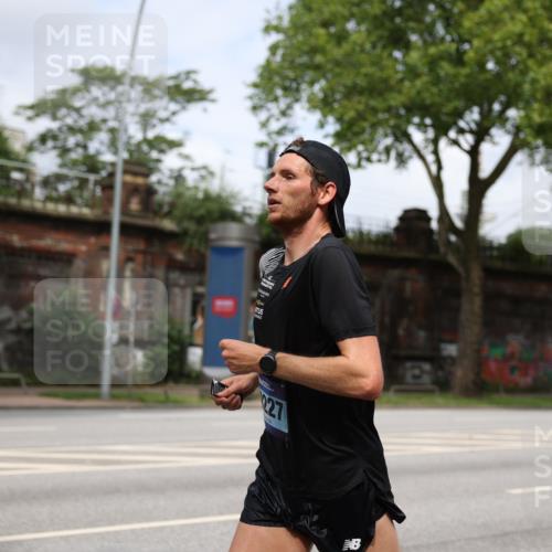 29.06.2025 - hella hamburg halbmarathon Yannick Fuchs http://msf.ph/oto/8153891 29.06.2025 10:10:19 20KM 19227 meine-sportfotos.de