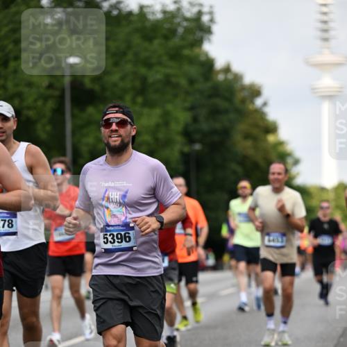 29.06.2025 - hella hamburg halbmarathon Dr. Thomas Lammeyer http://msf.ph/oto/8153908 29.06.2025 10:07:51 Kennedybrücke 1450, 1885, 2594, 2683, 2759, 4095, 4307, 4511, 4587, 5058, 5384, 5396, 5464, 5613, 6391, 6453, 7006, 7277, 7278, 7279, 7306, 7935, 8421, 8422, 8423, 8469, 8484, 9453, 9899, 10389, 11402 meine-sportfotos.de