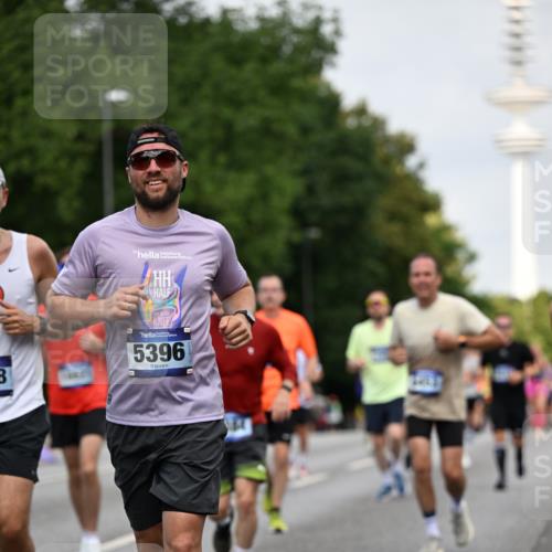29.06.2025 - hella hamburg halbmarathon Dr. Thomas Lammeyer http://msf.ph/oto/8153916 29.06.2025 10:07:51 Kennedybrücke 1450, 1885, 2594, 2683, 2759, 4095, 4307, 4511, 4587, 5058, 5384, 5396, 5464, 5613, 6391, 6453, 7006, 7277, 7278, 7279, 7306, 7935, 8421, 8422, 8423, 8469, 8484, 9453, 9899, 10389, 11402 meine-sportfotos.de