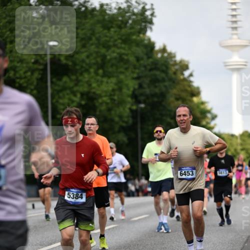 29.06.2025 - hella hamburg halbmarathon Dr. Thomas Lammeyer http://msf.ph/oto/8153948 29.06.2025 10:07:52 Kennedybrücke 1450, 1885, 2594, 2683, 2759, 4095, 4307, 4511, 4587, 5058, 5384, 5396, 5464, 5613, 6142, 6391, 6453, 7006, 7277, 7278, 7279, 7306, 7935, 8421, 8422, 8423, 8469, 8484, 9453, 9899, 10389, 11402 meine-sportfotos.de