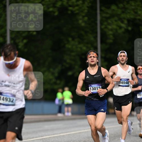 29.06.2025 - hella hamburg halbmarathon Dr. Thomas Lammeyer http://msf.ph/oto/8153968 29.06.2025 09:42:25 Kennedybrücke 4524, 6699, 11342 meine-sportfotos.de
