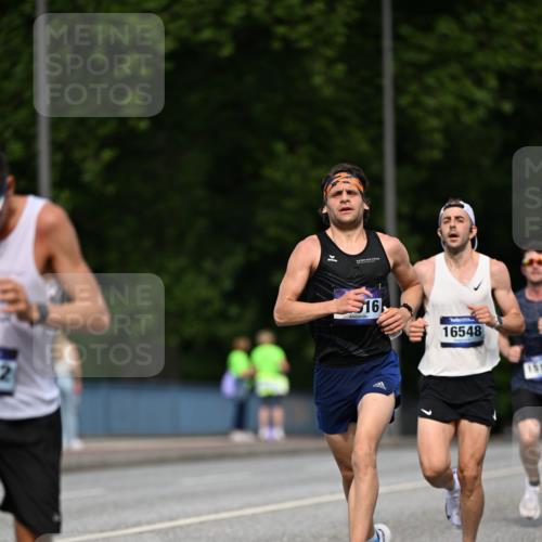 29.06.2025 - hella hamburg halbmarathon Dr. Thomas Lammeyer http://msf.ph/oto/8153977 29.06.2025 09:42:25 Kennedybrücke 4524, 6699, 11342 meine-sportfotos.de