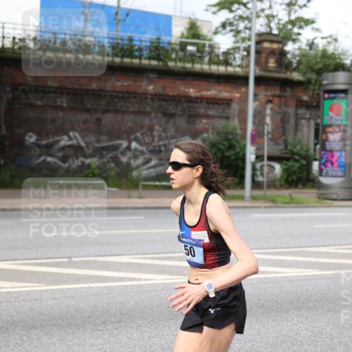 29.06.2025 - hella hamburg halbmarathon Yannick Fuchs http://msf.ph/oto/8154016 29.06.2025 10:11:53 20KM 50, 3944, 11409 meine-sportfotos.de