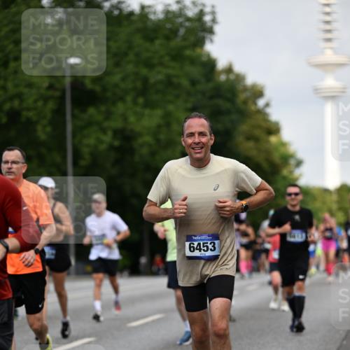 29.06.2025 - hella hamburg halbmarathon Dr. Thomas Lammeyer http://msf.ph/oto/8154064 29.06.2025 10:07:53 Kennedybrücke 1450, 1885, 2594, 2683, 2759, 4095, 4307, 4511, 4587, 5058, 5384, 5396, 5464, 5613, 6142, 6391, 6453, 7006, 7277, 7278, 7279, 7306, 7935, 8177, 8421, 8422, 8423, 8469, 8484, 9453, 9899, 10389, 11402 meine-sportfotos.de