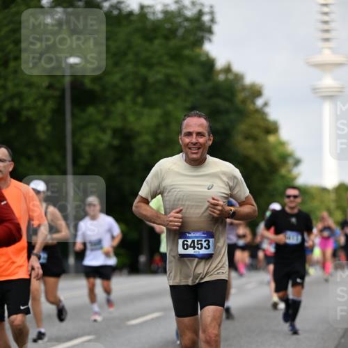 29.06.2025 - hella hamburg halbmarathon Dr. Thomas Lammeyer http://msf.ph/oto/8154073 29.06.2025 10:07:54 Kennedybrücke 1450, 2277, 2594, 2683, 4095, 4307, 4511, 4587, 5058, 5384, 5396, 5464, 5613, 6142, 6391, 6453, 7006, 7277, 7278, 7279, 7306, 7935, 8177, 8421, 8422, 8423, 8469, 8484, 9899, 10389, 11402 meine-sportfotos.de
