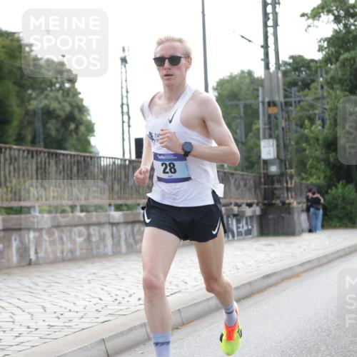 29.06.2025 - hella hamburg halbmarathon Jannik Wohlers http://msf.ph/oto/8154076 29.06.2025 09:35:24 Lombardsbrücke 28, 47, 17888 meine-sportfotos.de