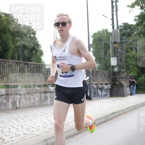 29.06.2025 - hella hamburg halbmarathon Jannik Wohlers http://msf.ph/oto/8154085 29.06.2025 09:35:24 Lombardsbrücke 28, 47, 17888 meine-sportfotos.de