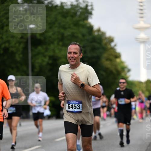 29.06.2025 - hella hamburg halbmarathon Dr. Thomas Lammeyer http://msf.ph/oto/8154093 29.06.2025 10:07:54 Kennedybrücke 1450, 2277, 2594, 2683, 4095, 4307, 4511, 4587, 5058, 5384, 5396, 5464, 5613, 6142, 6391, 6453, 7006, 7277, 7278, 7279, 7306, 7935, 8177, 8421, 8422, 8423, 8469, 8484, 9899, 10389, 11402 meine-sportfotos.de