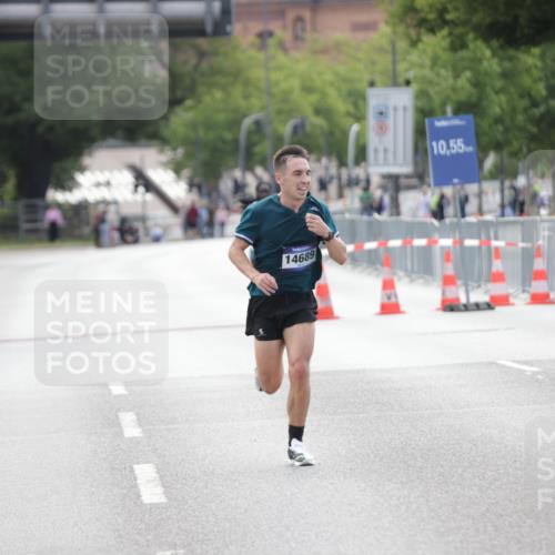 29.06.2025 - hella hamburg halbmarathon Jannik Wohlers http://msf.ph/oto/8154102 29.06.2025 09:35:28 Lombardsbrücke 28, 47, 14689, 17888 meine-sportfotos.de