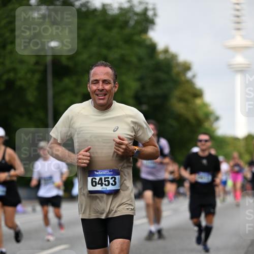 29.06.2025 - hella hamburg halbmarathon Dr. Thomas Lammeyer http://msf.ph/oto/8154113 29.06.2025 10:07:54 Kennedybrücke 1450, 2277, 2594, 2683, 4095, 4307, 4511, 4587, 5058, 5384, 5396, 5464, 5613, 6142, 6391, 6453, 7006, 7277, 7278, 7279, 7306, 7935, 8177, 8421, 8422, 8423, 8469, 8484, 9899, 10389, 11402 meine-sportfotos.de