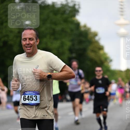 29.06.2025 - hella hamburg halbmarathon Dr. Thomas Lammeyer http://msf.ph/oto/8154141 29.06.2025 10:07:55 Kennedybrücke 1450, 2277, 2594, 2683, 4095, 4307, 4587, 5058, 5384, 5396, 5464, 5613, 6142, 6391, 6453, 7006, 7277, 7278, 7279, 7306, 7935, 8177, 8421, 8422, 8423, 8469, 8484, 9899, 10389, 11402 meine-sportfotos.de