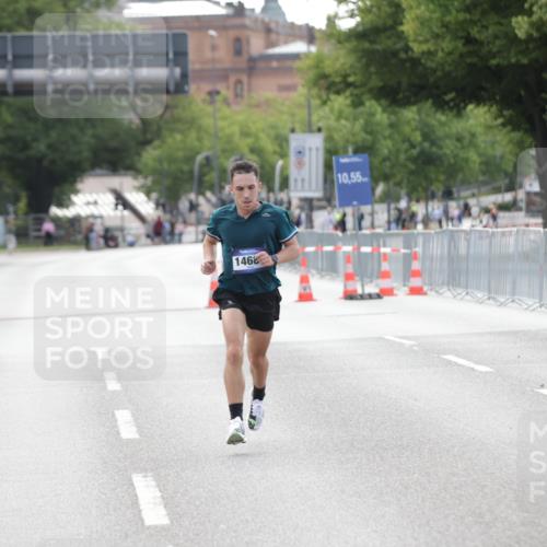 29.06.2025 - hella hamburg halbmarathon Jannik Wohlers http://msf.ph/oto/8154149 29.06.2025 09:35:28 Lombardsbrücke 28, 47, 14689, 17888 meine-sportfotos.de