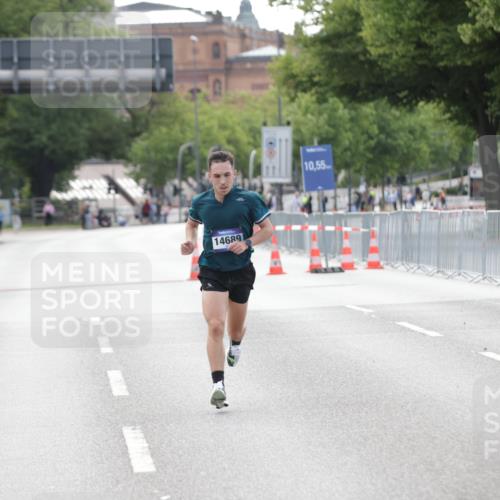 29.06.2025 - hella hamburg halbmarathon Jannik Wohlers http://msf.ph/oto/8154154 29.06.2025 09:35:28 Lombardsbrücke 28, 47, 14689, 17888 meine-sportfotos.de