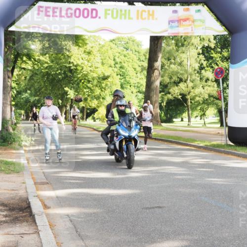29.06.2025 - hella hamburg halbmarathon MichiJ http://msf.ph/oto/8154180 29.06.2025 09:54:08 Zwischen KM18-KM19  meine-sportfotos.de