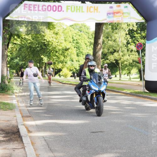 29.06.2025 - hella hamburg halbmarathon MichiJ http://msf.ph/oto/8154219 29.06.2025 09:54:08 Zwischen KM18-KM19  meine-sportfotos.de