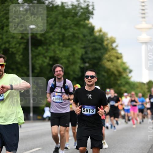 29.06.2025 - hella hamburg halbmarathon Dr. Thomas Lammeyer http://msf.ph/oto/8154257 29.06.2025 10:07:56 Kennedybrücke 1450, 2277, 2683, 4095, 4307, 4587, 5058, 5384, 5396, 5464, 5613, 6142, 6391, 6453, 7006, 7277, 7278, 7279, 7306, 8177, 8421, 8422, 8423, 8469, 8484, 9899, 10389, 11402 meine-sportfotos.de