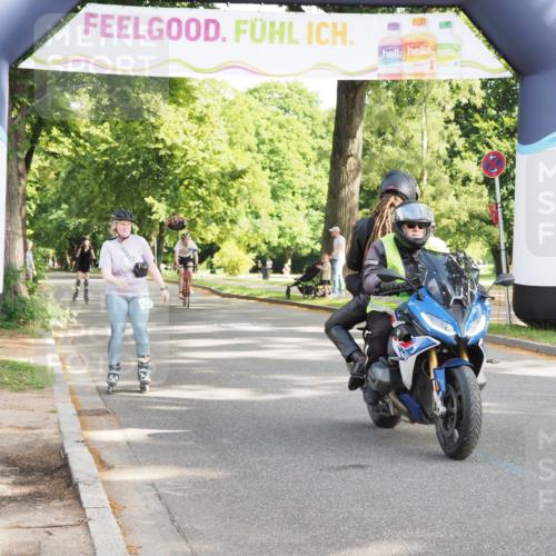 29.06.2025 - hella hamburg halbmarathon MichiJ http://msf.ph/oto/8154258 29.06.2025 09:54:08 Zwischen KM18-KM19  meine-sportfotos.de