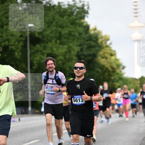 29.06.2025 - hella hamburg halbmarathon Dr. Thomas Lammeyer http://msf.ph/oto/8154267 29.06.2025 10:07:56 Kennedybrücke 1450, 2277, 2683, 4095, 4307, 4587, 5058, 5384, 5396, 5464, 5613, 6142, 6391, 6453, 7006, 7277, 7278, 7279, 7306, 8177, 8421, 8422, 8423, 8469, 8484, 9899, 10389, 11402 meine-sportfotos.de