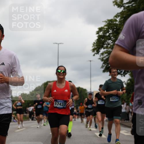 29.06.2025 - hella hamburg halbmarathon Yannick Fuchs http://msf.ph/oto/8154331 29.06.2025 10:57:49 20KM 1254, 1316, 1334, 1464, 2685, 4328, 5305, 5384, 7290, 8561, 9191, 10705, 10766, 11149, 11527, 11657, 11771, 12315, 12316, 12662, 13171, 13841, 14135, 14493, 15093, 15532, 15897, 16424, 16426, 16639, 16995, 17061, 17071, 17112, 17437, 17685, 17686, 17730, 17894, 18122, 18395, 18581, 18717 meine-sportfotos.de