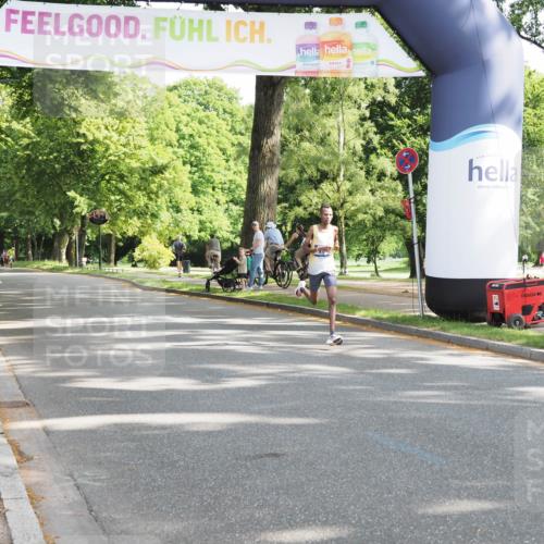 29.06.2025 - hella hamburg halbmarathon MichiJ http://msf.ph/oto/8154377 29.06.2025 09:54:53 Zwischen KM18-KM19 11 meine-sportfotos.de
