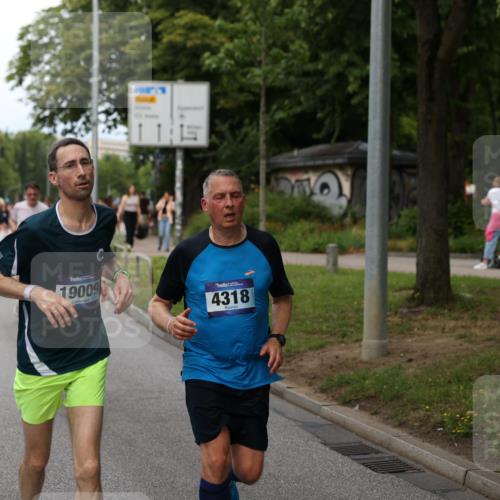 29.06.2025 - hella hamburg halbmarathon Yannick Fuchs http://msf.ph/oto/8154463 29.06.2025 10:37:54 20KM 3109, 3116, 3124, 3146, 3437, 3697, 3928, 4080, 4318, 5506, 6495, 7026, 7093, 7185, 7451, 7508, 7635, 8664, 9114, 10099, 10237, 10493, 11778, 11848, 12153, 12327, 12623, 12657, 12723, 12776, 13348, 13398, 13897, 14201, 14210, 14484, 14690, 14849, 15383, 15932, 16105, 16314, 16338, 16648, 16997, 17391, 17403, 17516, 18449, 18678, 18775, 19009, 19038, 19051, 19090, 19229 meine-sportfotos.de