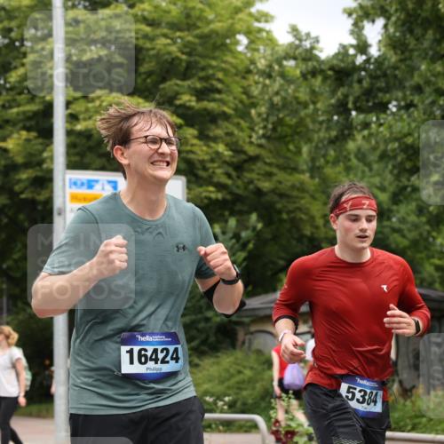 29.06.2025 - hella hamburg halbmarathon Yannick Fuchs http://msf.ph/oto/8154471 29.06.2025 10:57:51 20KM 1254, 1316, 1334, 1464, 2685, 4328, 5305, 5384, 7042, 7290, 8561, 9191, 10705, 10766, 11149, 11527, 11657, 11771, 12315, 12316, 12662, 13171, 13542, 13841, 14135, 14493, 15093, 15532, 15897, 16424, 16426, 16639, 16995, 17061, 17071, 17112, 17437, 17685, 17686, 17730, 18395, 18581, 18717 meine-sportfotos.de