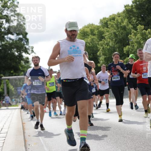 29.06.2025 - hella hamburg halbmarathon Jannik Wohlers http://msf.ph/oto/8154488 29.06.2025 10:16:15 Lombardsbrücke 1117, 1240, 1825, 2347, 2912, 3088, 3156, 3176, 3484, 3687, 4478, 5036, 5037, 6488, 6742, 6941, 7158, 7358, 8295, 8317, 8619, 8707, 8847, 8857, 9091, 9208, 9332, 9492, 9664, 9676, 9891, 10076, 10232, 10575, 11236, 11335, 11428, 11442, 11752, 12230, 12297, 12417, 12872, 12911, 13114, 13220, 13712, 13835, 13851, 13859, 14219, 14857, 15658, 15861, 16098, 16100, 16186, 16376, 16607, 16740, 16856, 17604, 17838, 17845, 17857, 17942, 18245 meine-sportfotos.de