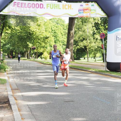 29.06.2025 - hella hamburg halbmarathon MichiJ http://msf.ph/oto/8154499 29.06.2025 09:55:21 Zwischen KM18-KM19 2, 22 meine-sportfotos.de