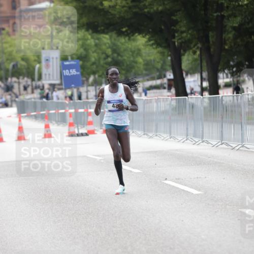 29.06.2025 - hella hamburg halbmarathon Jannik Wohlers http://msf.ph/oto/8154520 29.06.2025 09:35:34 Lombardsbrücke 28, 42, 14689 meine-sportfotos.de