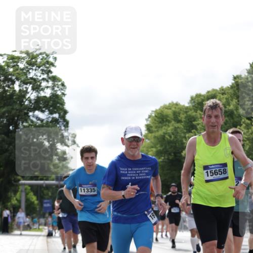 29.06.2025 - hella hamburg halbmarathon Jannik Wohlers http://msf.ph/oto/8154529 29.06.2025 10:16:19 Lombardsbrücke 1117, 1240, 1403, 1602, 1825, 2347, 2912, 3088, 3176, 3450, 3687, 4478, 5036, 5037, 6328, 6488, 6742, 6941, 6948, 7158, 7358, 8317, 8619, 8707, 8857, 9091, 9208, 9332, 9492, 9664, 9676, 9891, 10076, 10232, 10314, 10317, 10320, 10575, 11236, 11335, 11428, 11442, 12230, 12297, 12417, 12872, 12911, 13114, 13365, 13712, 13851, 13859, 14219, 14646, 15658, 15861, 16098, 16100, 16186, 16376, 16740, 16856, 17527, 17604, 17838, 17845, 17857, 18245 meine-sportfotos.de