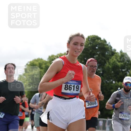 29.06.2025 - hella hamburg halbmarathon Jannik Wohlers http://msf.ph/oto/8154545 29.06.2025 10:16:22 Lombardsbrücke 1117, 1240, 1403, 1602, 1825, 2347, 2912, 3088, 3176, 3450, 5036, 5037, 6328, 6488, 6742, 6941, 6948, 7360, 7924, 8317, 8619, 8857, 9091, 9208, 9332, 9492, 9664, 9676, 9891, 10076, 10232, 10314, 10317, 10320, 10926, 11236, 11335, 11428, 11442, 12230, 12297, 12417, 12872, 12911, 13114, 13365, 13712, 13851, 13859, 14219, 14646, 15381, 15658, 15713, 15861, 16098, 16100, 16376, 16709, 16856, 17449, 17527, 17604, 17845, 17857, 18245 meine-sportfotos.de
