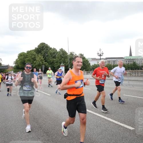 29.06.2025 - hella hamburg halbmarathon Jannik Wohlers http://msf.ph/oto/8154573 29.06.2025 10:53:29 Lombardsbrücke 1017, 1687, 1744, 1753, 1789, 2079, 2372, 2854, 3055, 3079, 3249, 3467, 3557, 4801, 5430, 5856, 5898, 5964, 6039, 6192, 6273, 7039, 7614, 8924, 9503, 9572, 9771, 11390, 11472, 11493, 12283, 12611, 13034, 13316, 13350, 13368, 14596, 14665, 14799, 15047, 15191, 15290, 15791, 16313, 16748, 16930, 17255, 17309, 18348, 18365, 18902, 19019 meine-sportfotos.de