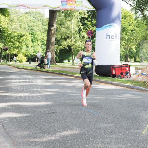 29.06.2025 - hella hamburg halbmarathon MichiJ http://msf.ph/oto/8154597 29.06.2025 09:56:08 Zwischen KM18-KM19 6 meine-sportfotos.de