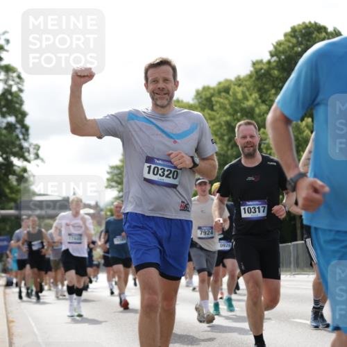 29.06.2025 - hella hamburg halbmarathon Jannik Wohlers http://msf.ph/oto/8154603 29.06.2025 10:16:27 Lombardsbrücke 1117, 1240, 1331, 1403, 1602, 2225, 3088, 3176, 3450, 5036, 5037, 6328, 6742, 6941, 6948, 7114, 7115, 7257, 7360, 7376, 7924, 7928, 8263, 8317, 8513, 8619, 9091, 9208, 9332, 9492, 9676, 9891, 10165, 10232, 10314, 10317, 10320, 10926, 11335, 11410, 11428, 11442, 12230, 12252, 12289, 12297, 12417, 12640, 13114, 13206, 13365, 13851, 14219, 14597, 14646, 15381, 15564, 15613, 15658, 15713, 15861, 16376, 16459, 16709, 16856, 17449, 17527, 17604, 17845, 17857, 18245 meine-sportfotos.de
