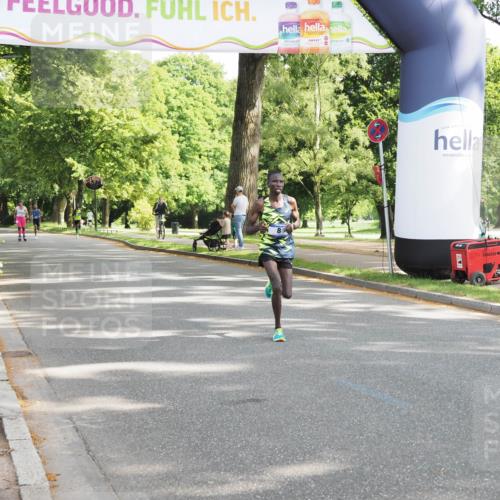 29.06.2025 - hella hamburg halbmarathon MichiJ http://msf.ph/oto/8154633 29.06.2025 09:56:18 Zwischen KM18-KM19 8 meine-sportfotos.de