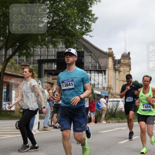 29.06.2025 - hella hamburg halbmarathon Yannick Fuchs http://msf.ph/oto/8154639 29.06.2025 10:57:57 20KM 1254, 1334, 1464, 2685, 2810, 4328, 5384, 7042, 7290, 7907, 8561, 9191, 10705, 11149, 11657, 12662, 13171, 13503, 13542, 13841, 14135, 14225, 14493, 15093, 15532, 15897, 16424, 16995, 17061, 17112, 17150, 17437, 17533, 17685, 17686, 17730, 18395, 18581, 18717 meine-sportfotos.de