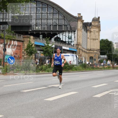 29.06.2025 - hella hamburg halbmarathon Yannick Fuchs http://msf.ph/oto/8154672 29.06.2025 10:14:23 20KM 6380, 11342, 15495 meine-sportfotos.de
