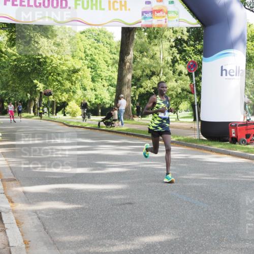 29.06.2025 - hella hamburg halbmarathon MichiJ http://msf.ph/oto/8154675 29.06.2025 09:56:18 Zwischen KM18-KM19 8 meine-sportfotos.de