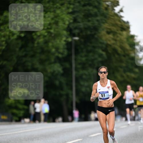 29.06.2025 - hella hamburg halbmarathon Dr. Thomas Lammeyer http://msf.ph/oto/8154684 29.06.2025 09:42:41 Kennedybrücke 51, 53, 6380, 6699, 11342 meine-sportfotos.de