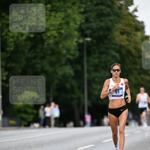 29.06.2025 - hella hamburg halbmarathon Dr. Thomas Lammeyer http://msf.ph/oto/8154689 29.06.2025 09:42:41 Kennedybrücke 51, 53, 6380, 6699, 11342 meine-sportfotos.de